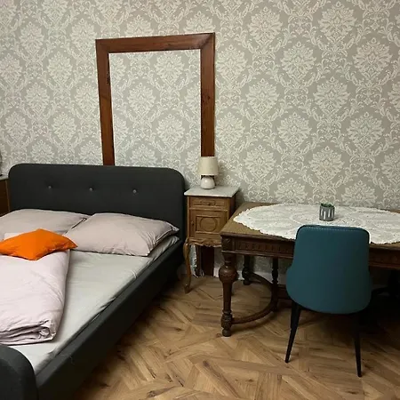 Appartamento Zámoček Staré časy Poprad